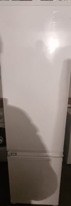 Combina frigorifica de la  beko incorporabila