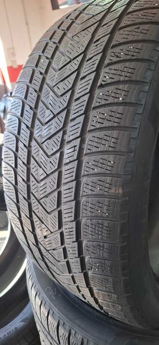 4бр. 285/40/21 Pirelli 4mm грайфер, дот 21г. Безплатен монтаж