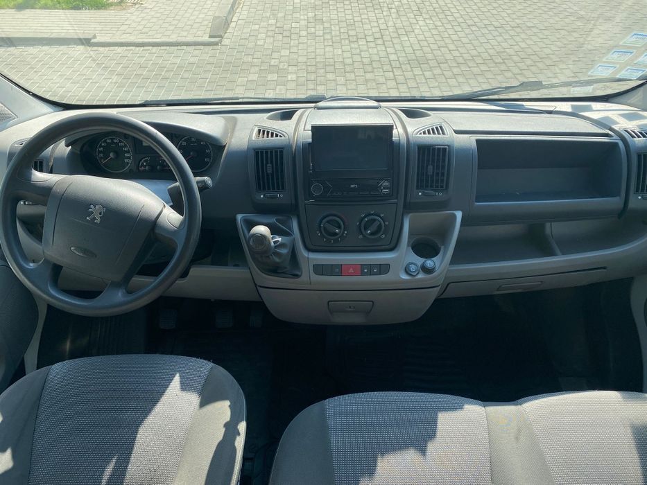 Vând Peugeot Boxer