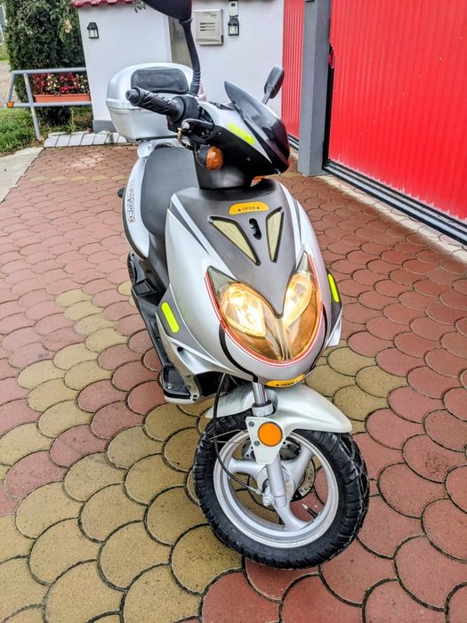 Scuter 49 cm 4 timpi