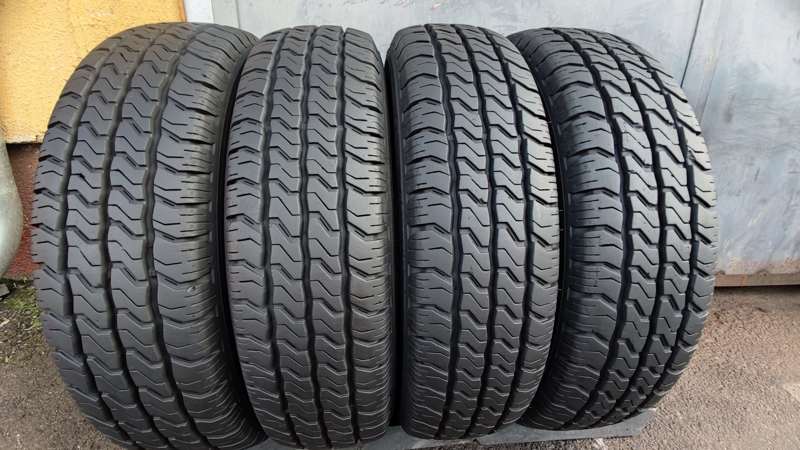 4бр. бусови гуми 195/75/16C,  Sava Trenta
dot21
9.3mm
Много добро съст