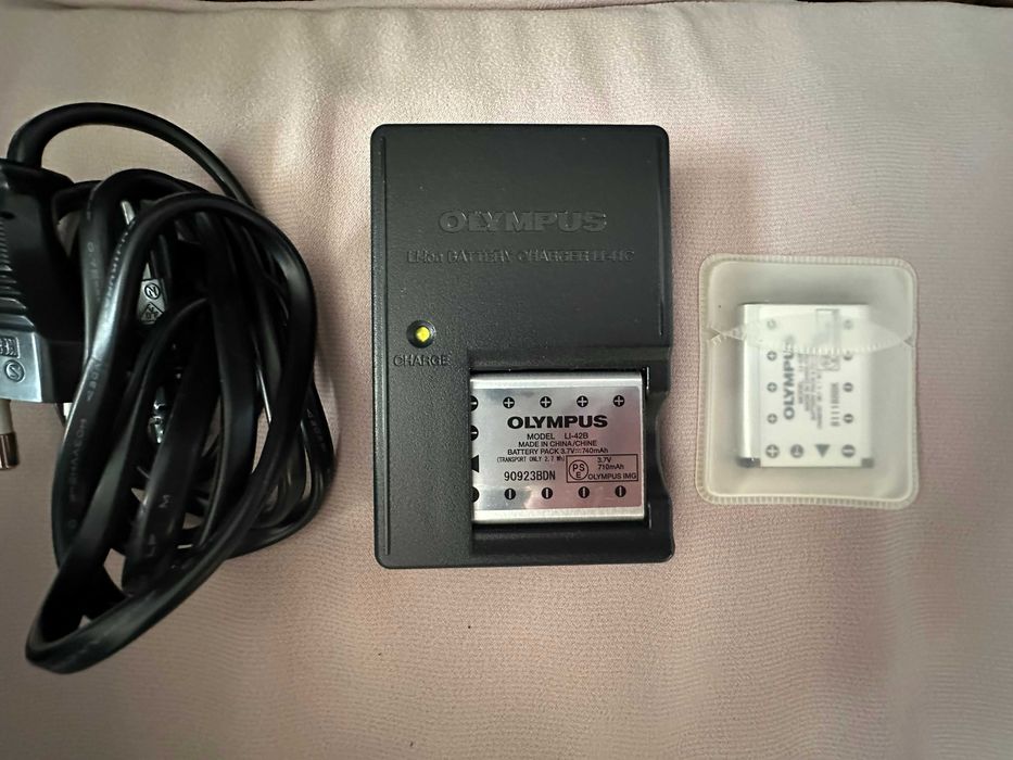 Фотоапарат Olympus Mju 5000 + подарък