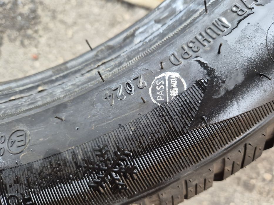 Vând cauciucuri 245/45/18 M+S set complet//Grenlander// Noi nouțe