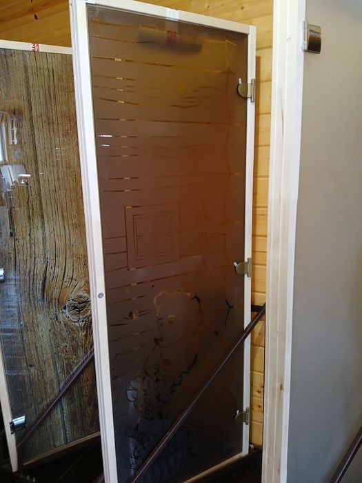 Продаются двери для бани Стекло