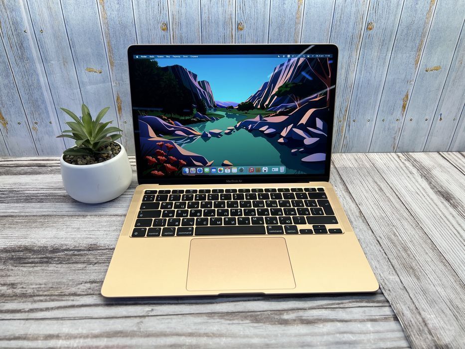 Ноутбук Apple MacBook Air 2020 | M1 | 8GB | 256GB | 100% | 15 циклов