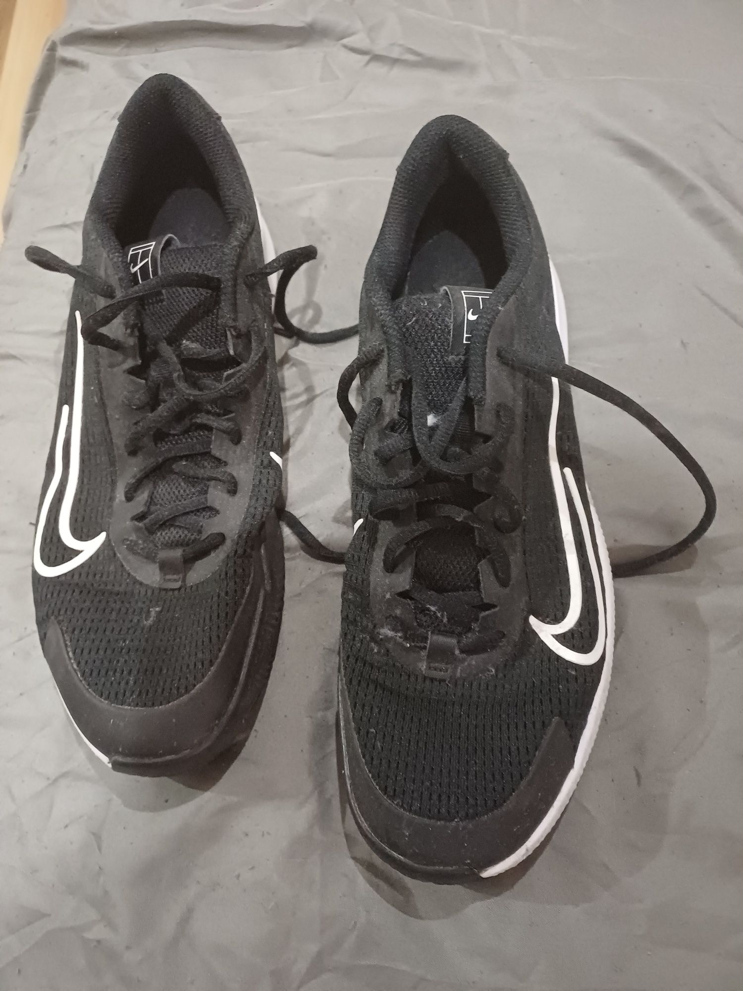 Маратонки Nike 44 номер