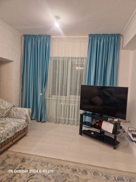 Шторы голубые новые