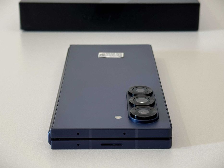 Бартер! Като НОВ! Samsung Galaxy Z Fold 6 Navy (Син)