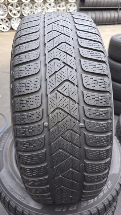 2 anvelope iarnă Pirelli 225/55/18