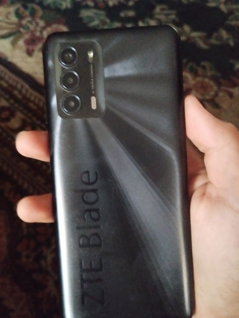 Zte v40 vita срочно!!!