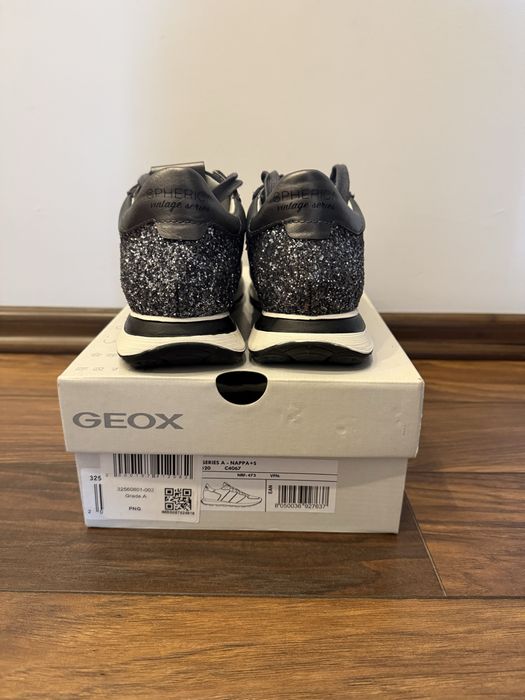 Маратонки Geox р-р 36