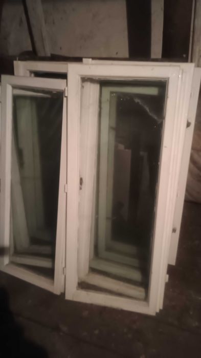 Ferestre cu tâmplărie din lemn