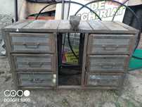 Banc metalic cu menghină