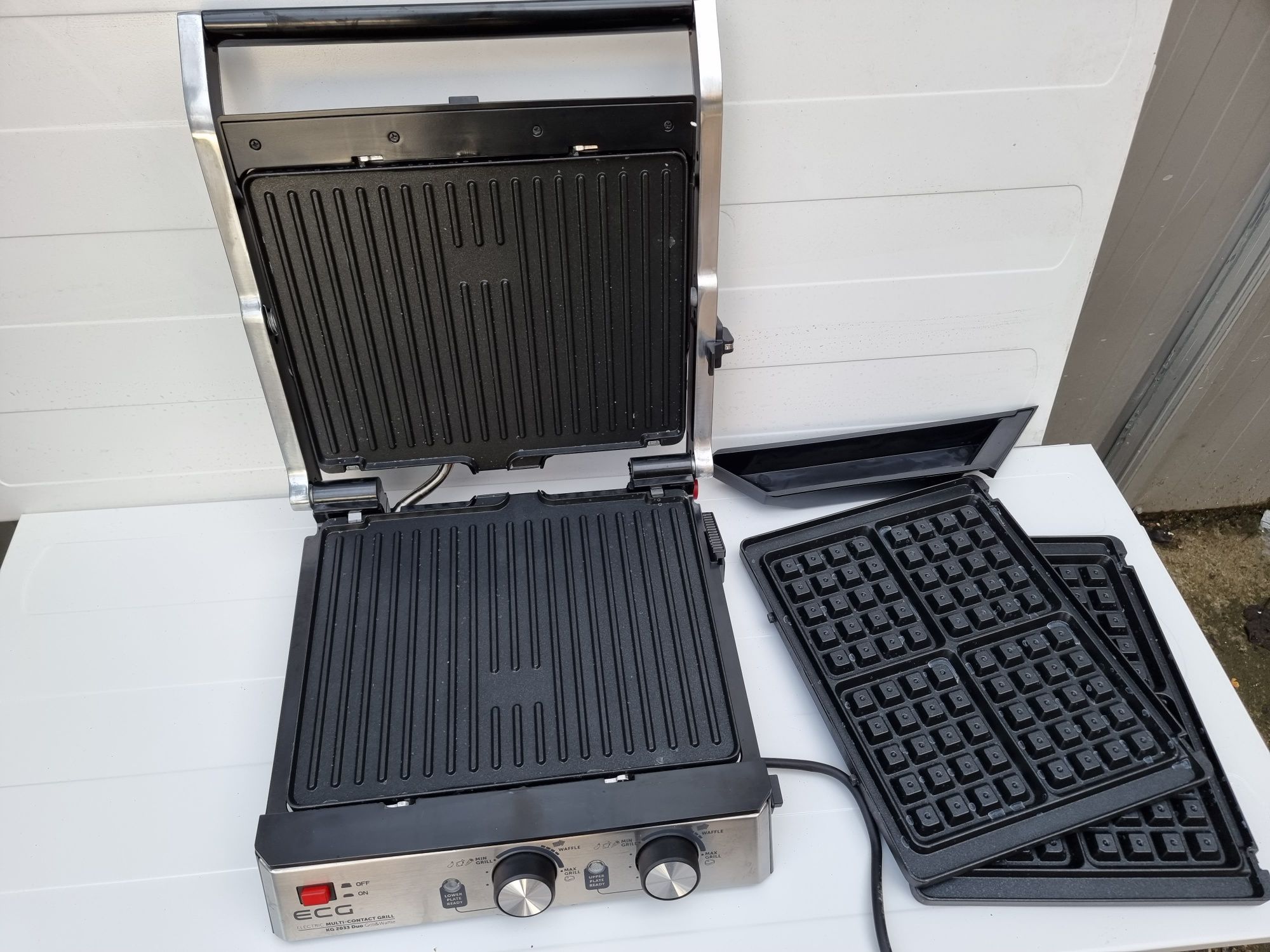 Grill si Vafe ECG KG 2033 DUO, 2000 W, 2 termostate independente