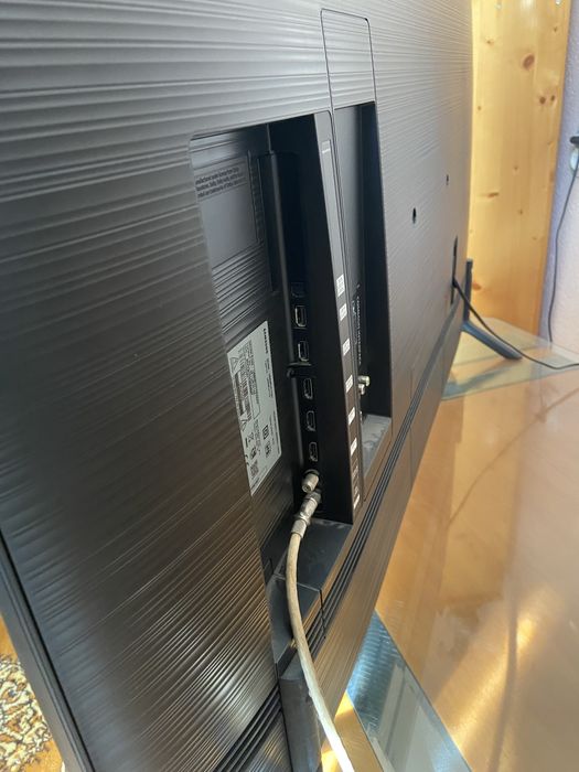 Телевизор SAMSUNG