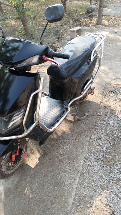 Elektron skuter  sotiladi