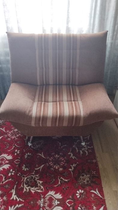 Продам диван с креслами в хорошем состоянии