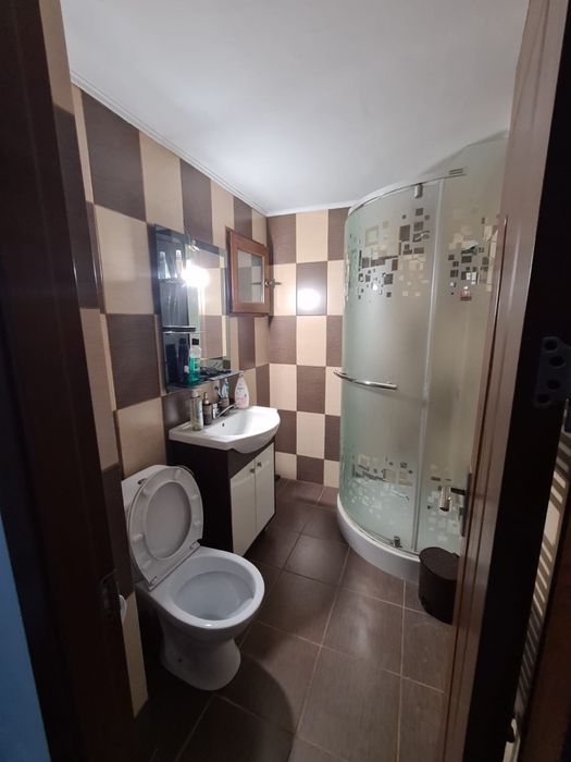 Vânzare Apartament cu 2 camere decomandat, Vedere la stradă