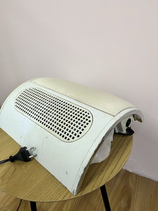 Прахоуловител за маникюр