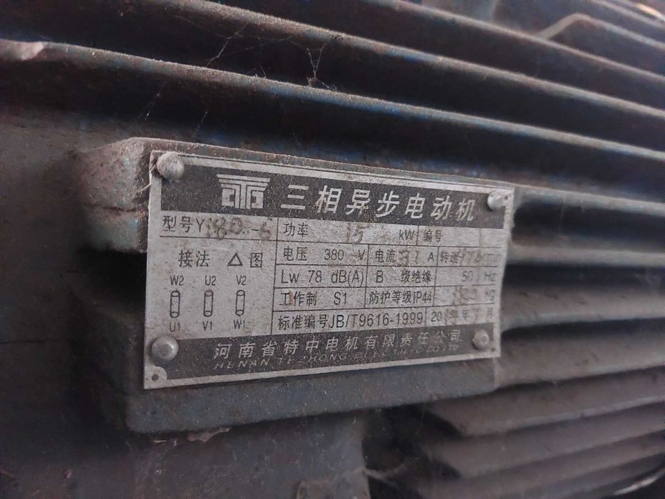 Преса за екобрикети пиникей