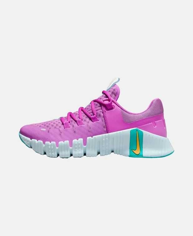 Нови оригинални обувки на Nike
