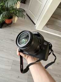 Canon EOS 2000D 24,1MP in stare NOUA cu obiectiv EF-S 18-55 IS II