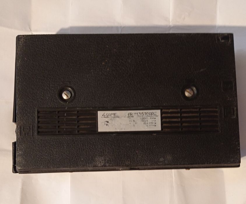 Vând/Schimb Radio Albatros,prinde un post fără antenă,starea din foto.