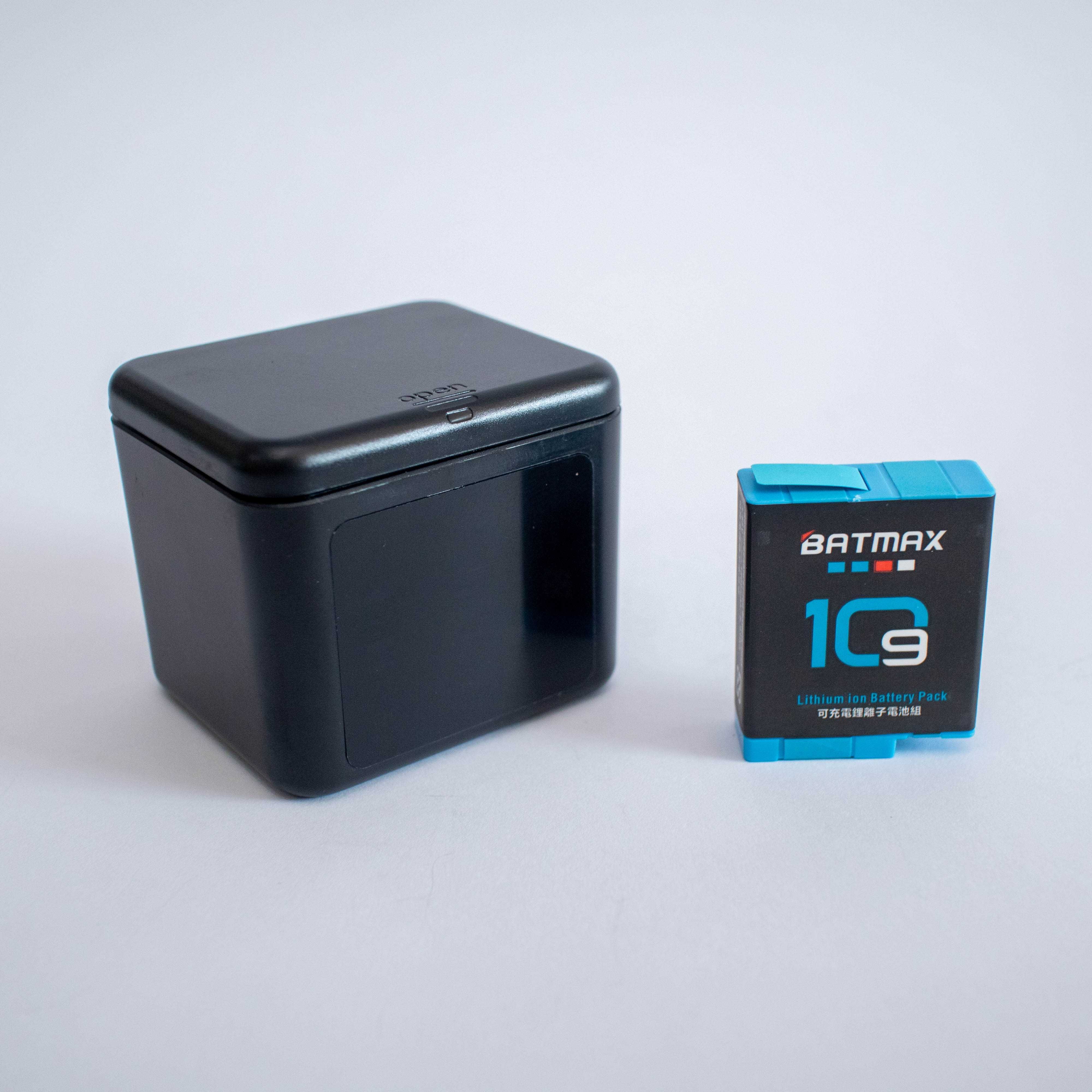 К-кт две батерии и зарядно за GoPro Hero 9 , 10 , 11 , 12