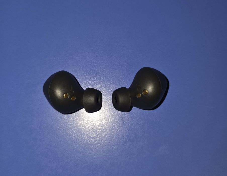 Vând căști Jabra elite 4 + 4 dopuri din spuma cu memorie