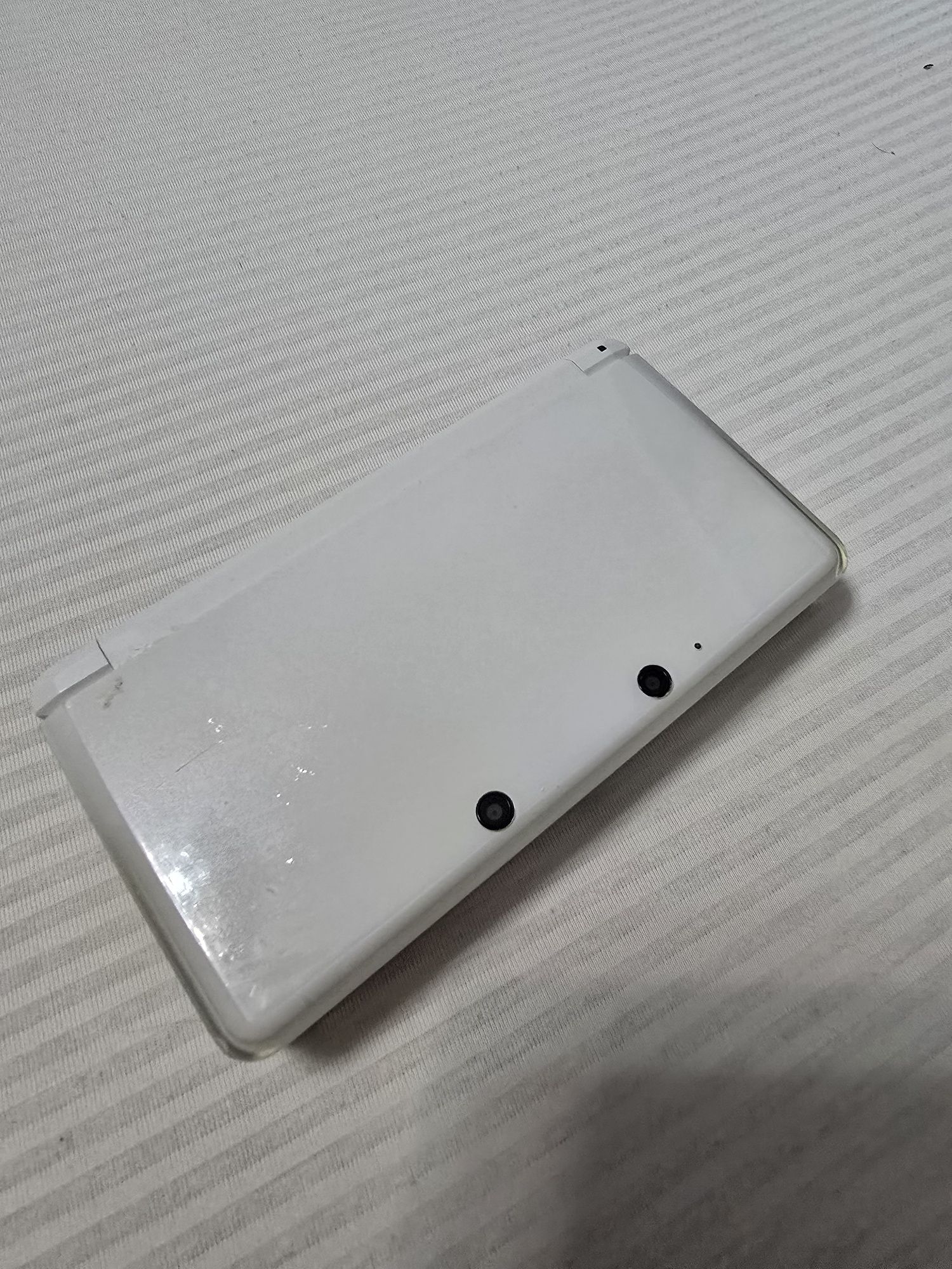 Nintendo 3ds white