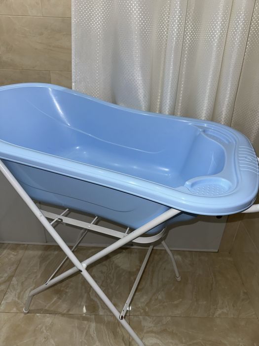 Продам ванночку со сливом