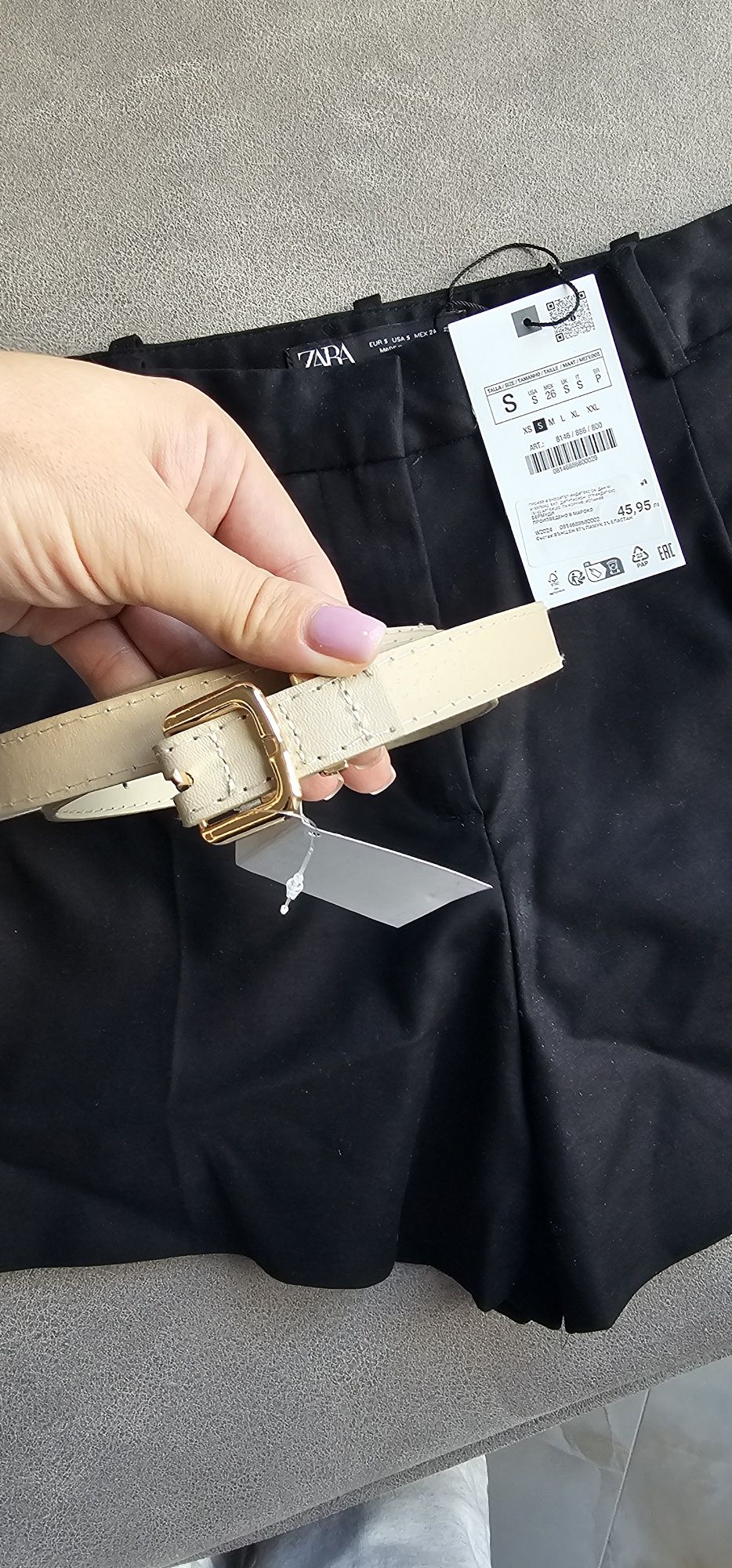 Къс панталон ZARA, S