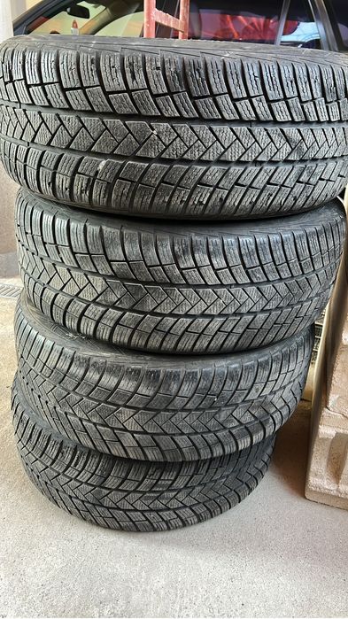 Vredstein 225/55r17 iarna