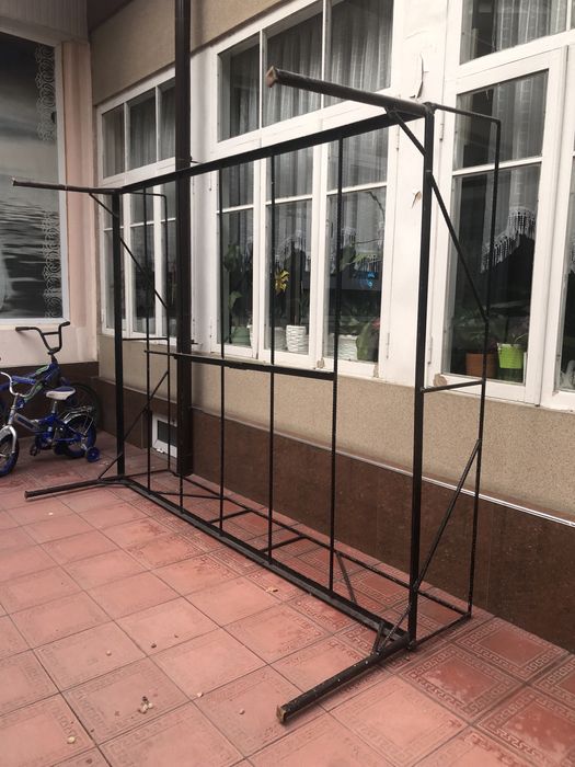 Metall tapchan sotiladi holati zor.