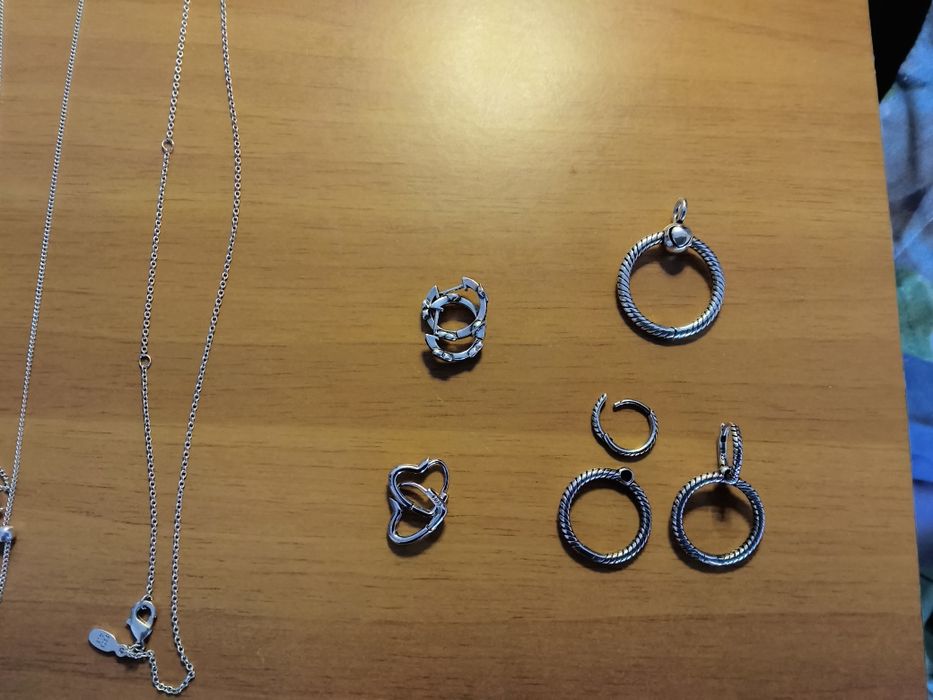 Сребърни обеци, синджири и колиета , печат проба 925 - 10 и 15лв