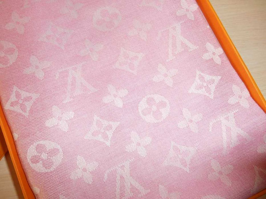 Eșarfă pentru femei Louis Vuitton, cașmir 98-433