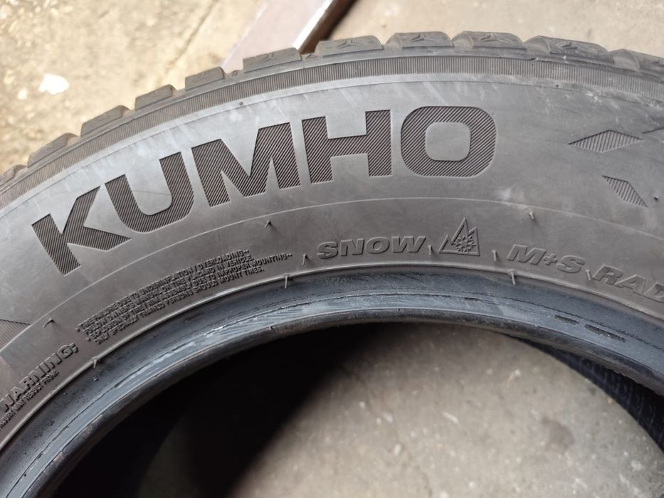 Anvelope 215 60 R16 iarna kumho dot 2022