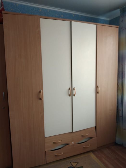 Продам шкаф для спальни/прихожей
