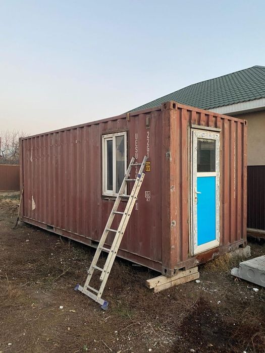 Продам контейнер, обшитый утепленый!