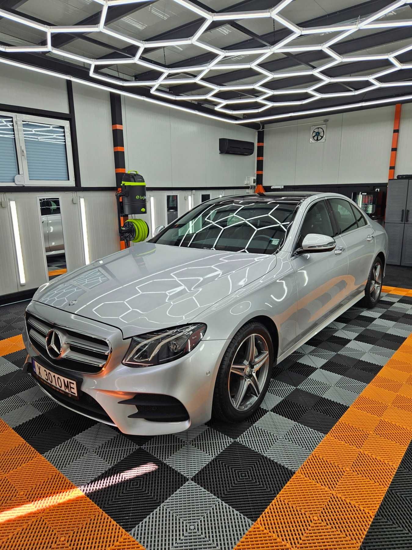 Mercedes-Benz E 300 4 MATIC AMG Line