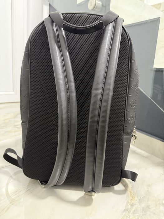 Ghiozdan Louis Vuitton