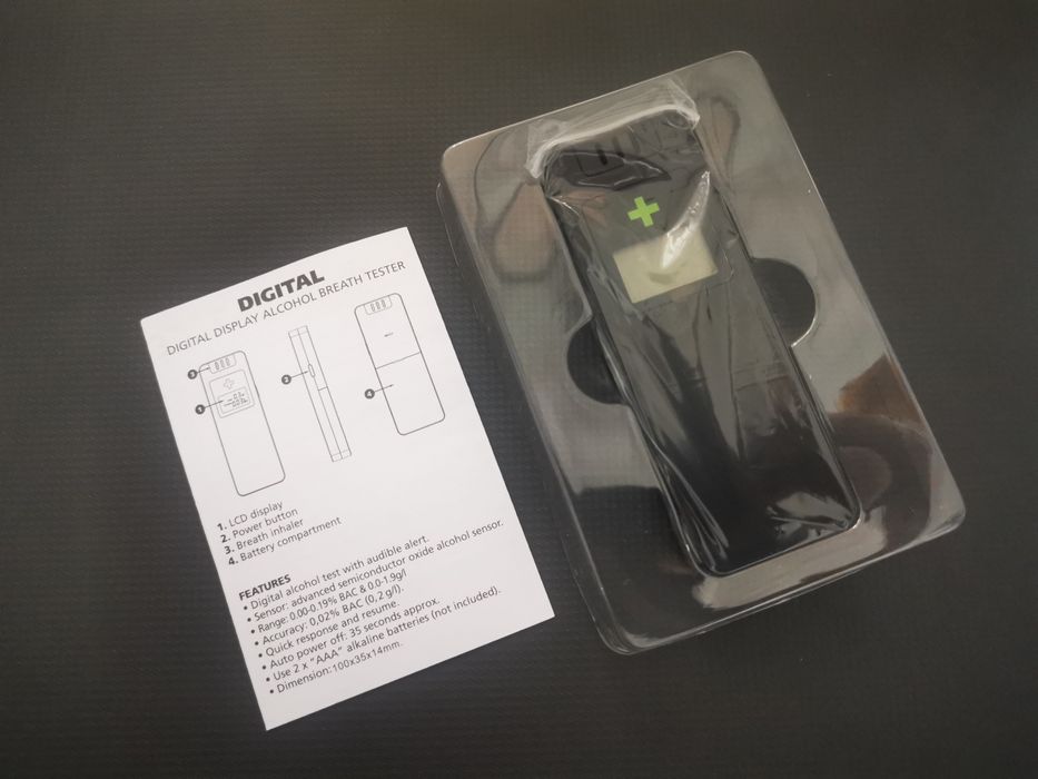 Alcool Test Digital Negru cu Display LCD Iluminat Alb Alcooltester