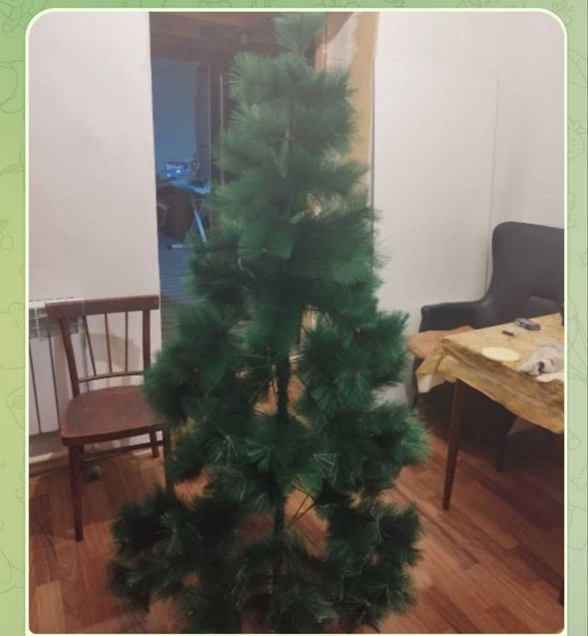 Ёлка зелёная новогодняя