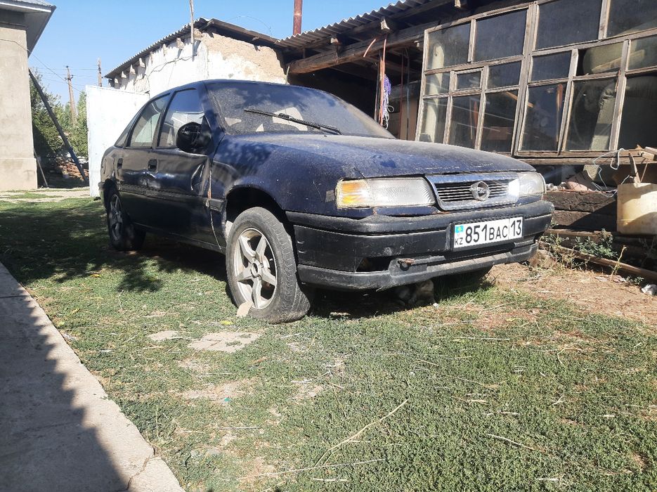 Опель вектра 93г