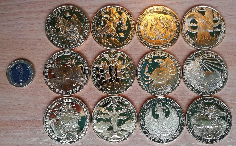 Метален сувенир със зодиакален знак.