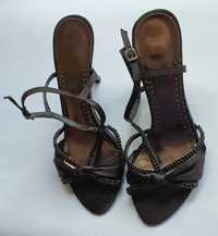 Дамски обувки с черни кристали