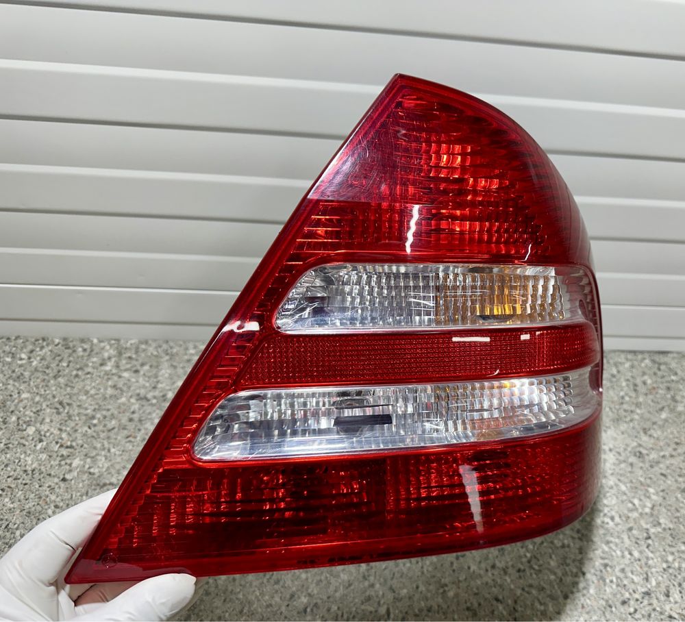 Lampa stop Mercedes C Class W203 dreapta