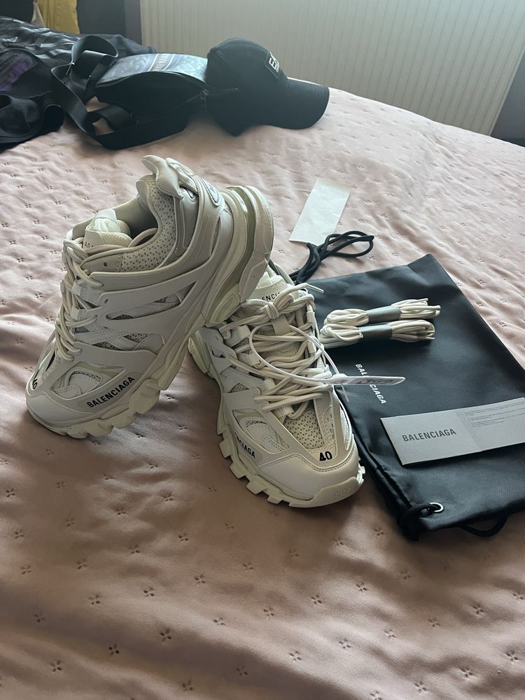 Обувки Balenciaga  track нови