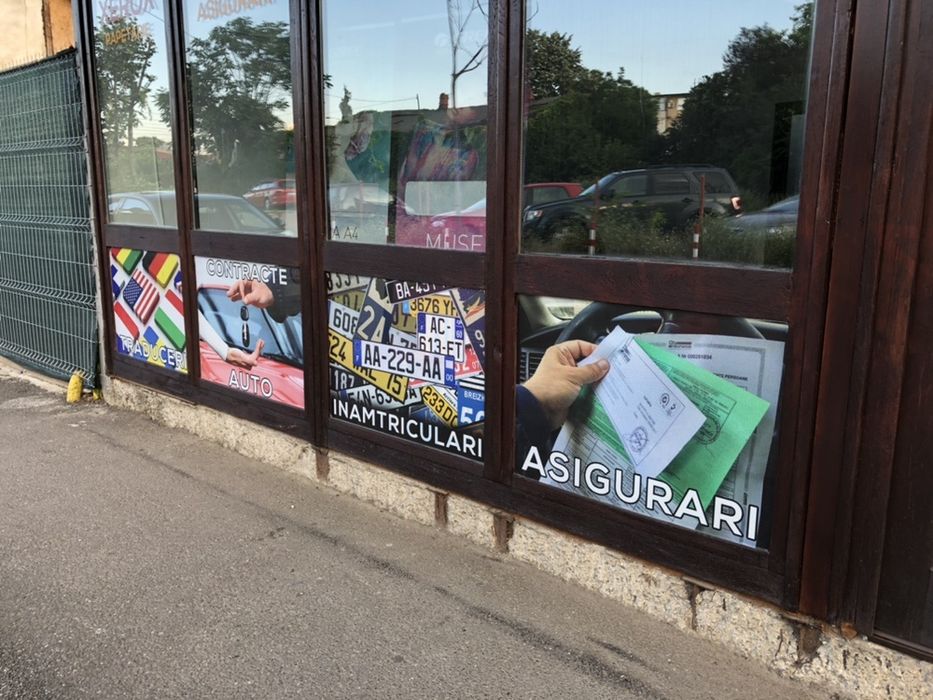 Colantam geamuri inscriptionari auto si geamuri spatii comerciale