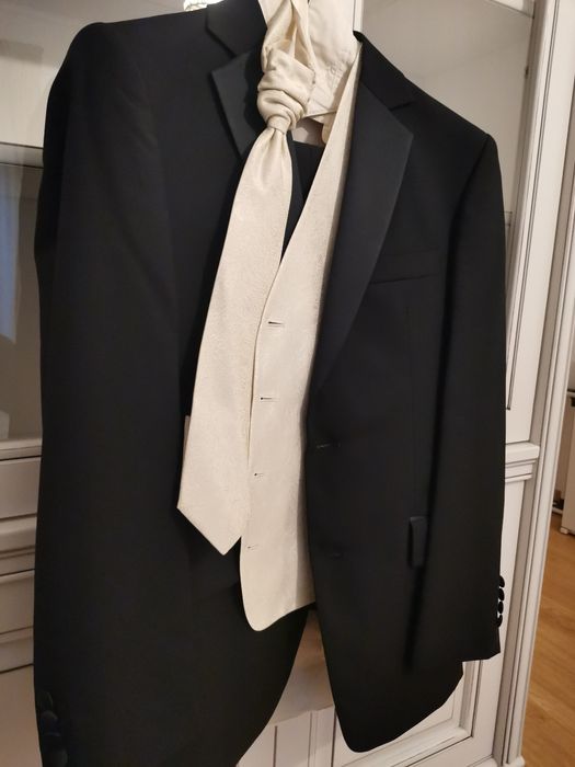 Donez costum ginere marimea 46